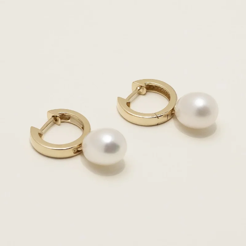 Cultured Freshwater Pearl Huggie Hoop Earrings in 14kt Yellow Gold (7.5-8mm pearls)