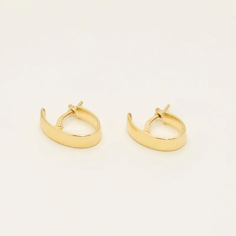 Oval Hoop Earrings in 14kt Yellow Gold