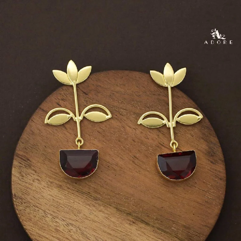 Glossy Stem Leafy Drop Earring