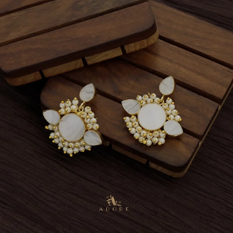 Niha MOP Drop And Round Cluster Pearl Earring